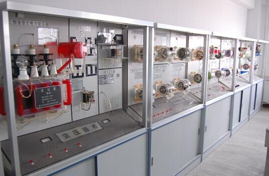 保定市第四職業(yè)中學(xué)有電氣技術(shù)應(yīng)用專業(yè)？