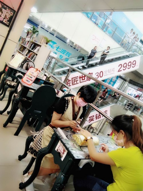 纖指圓夢想！保定東方技工學(xué)校創(chuàng)業(yè)者——李丹！  