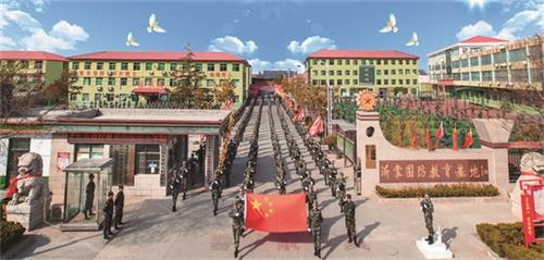 山東學(xué)無人機(jī)去哪所學(xué)校好？