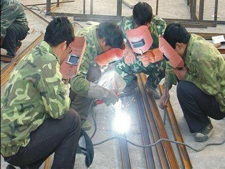 菏澤市東華職業(yè)培訓學校焊工專業(yè)學費貴嗎？   