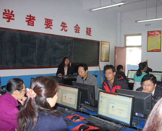 學(xué)校舉行微課制作技術(shù)培訓(xùn)