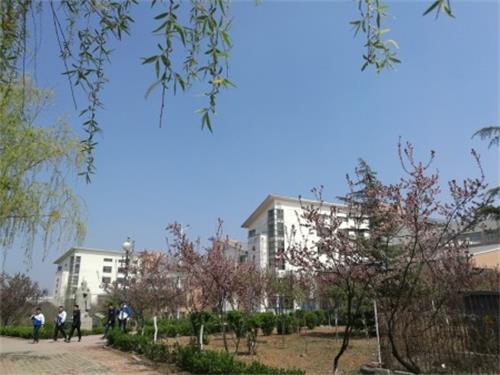  濟南現(xiàn)代畜牧獸醫(yī)專修學校有哪些教學特色和優(yōu)勢？