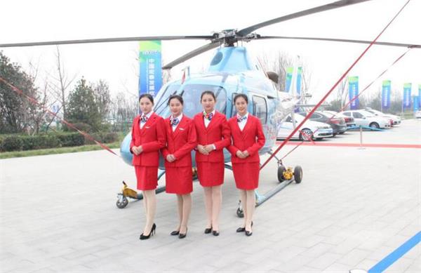 山東航空學(xué)校哪家強(qiáng)？有空中乘務(wù)專業(yè)嗎？