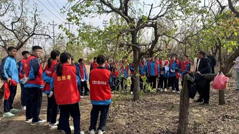 【‘黨建紅’引領‘職教藍’】遷西職教中心：深耕鄉(xiāng)村沃土 書寫職教興農(nóng)新答卷